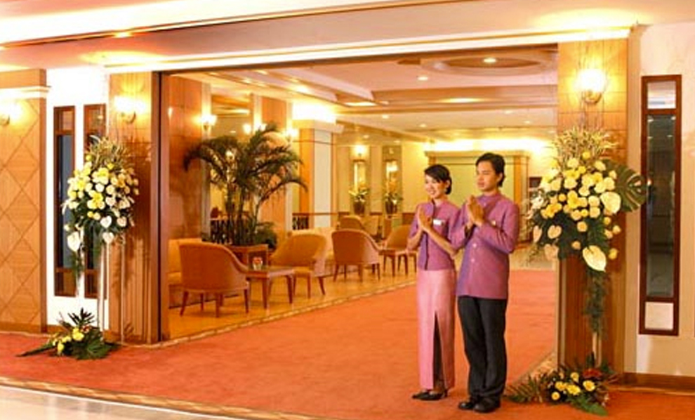 Lobby Hall meeting2