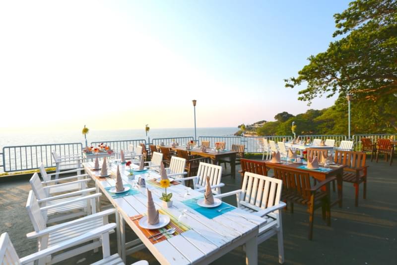 Asia Pattaya Hotel : Clifftop Seafood Pavilion
