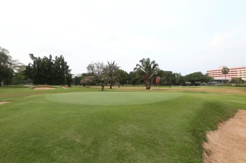 Asia Pattaya Hotel : Golf Course