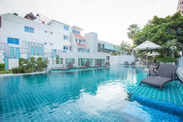 Asia Cha Am Hotel : Pool