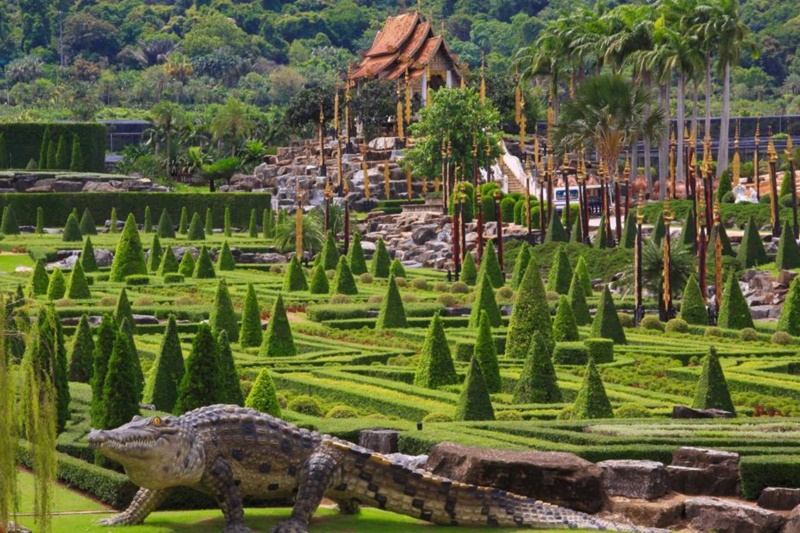 Asia Pattaya Hotel : NongNooch Garden