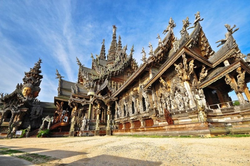 Asia Pattaya Hotel : The Sanctuary of Truth